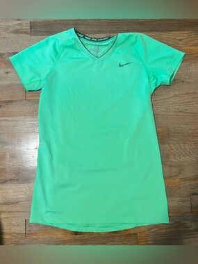 Nike Women’s Lime Green Dri-FIT V-Neck Athletic Top Sports